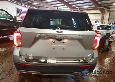 2022 Ford Explorer Xlt z USA, uszkodzony, nr VIN 1FMSK8DH3NGA38415